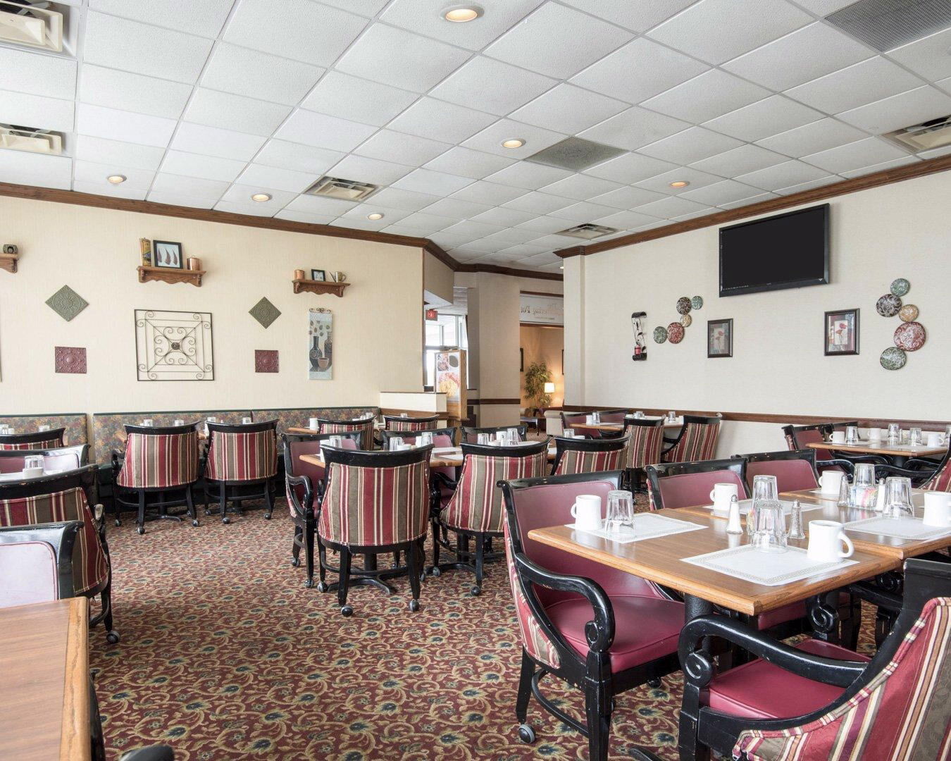 Clarion Inn Феърмонт Екстериор снимка